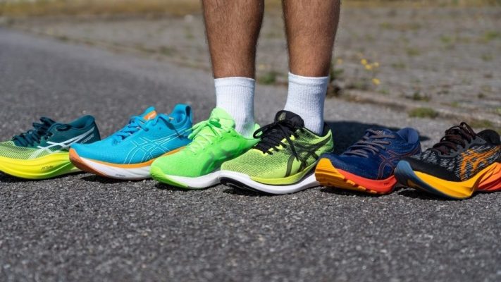 Giày chạy bộ asics 