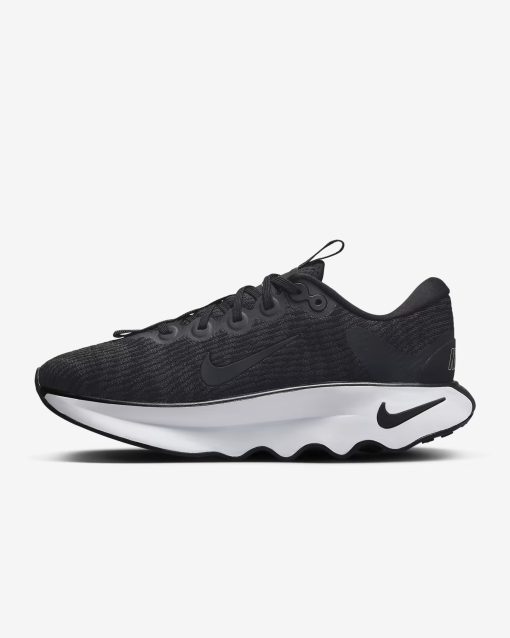 giày nike motiva